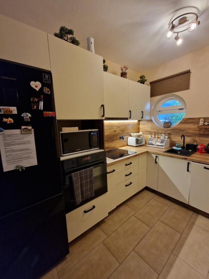 Rozina Apartman Mosonmagyaróvár Екстериор снимка