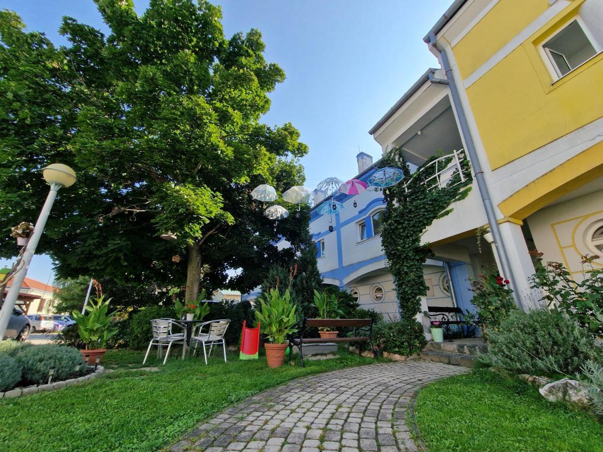 Rozina Apartman Mosonmagyaróvár Екстериор снимка